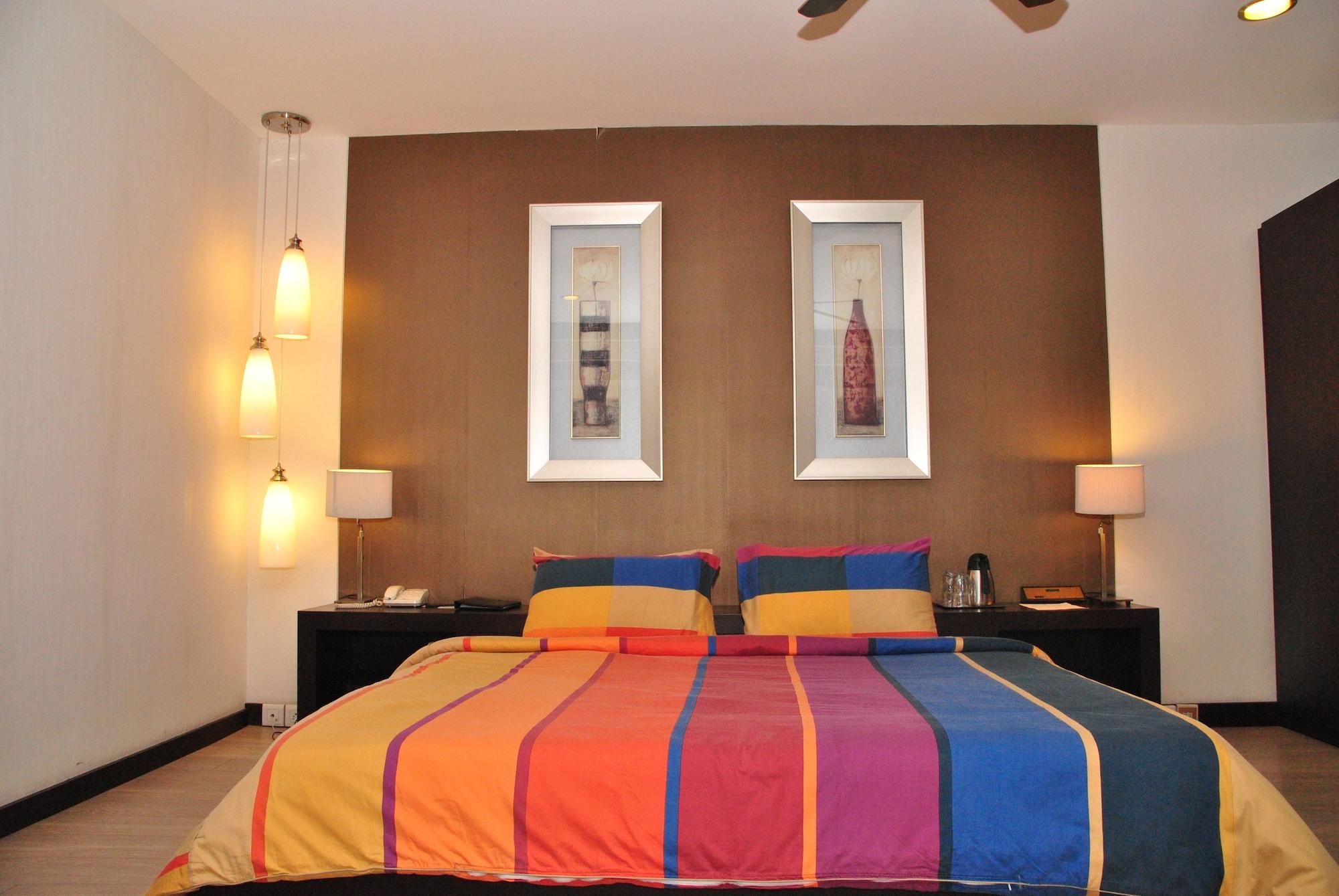 Hotel Aurora Towers Pune Dış mekan fotoğraf