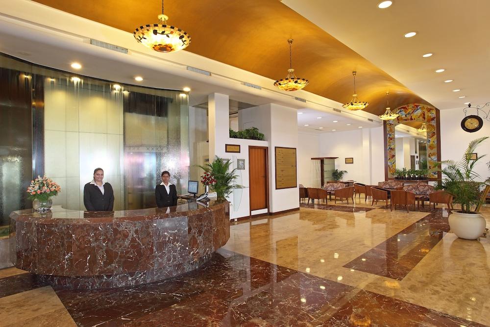Hotel Aurora Towers Pune Dış mekan fotoğraf