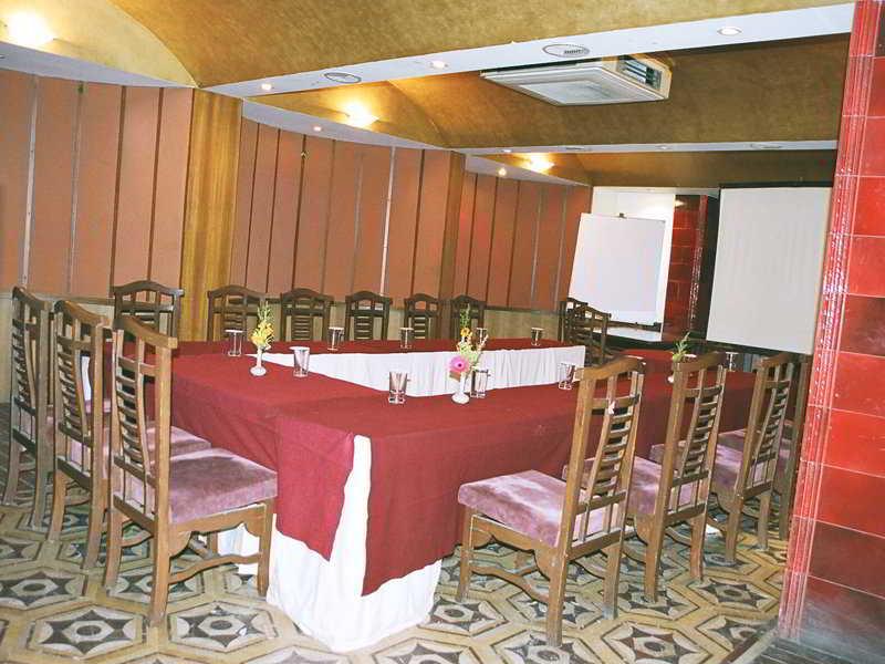 Hotel Aurora Towers Pune Dış mekan fotoğraf