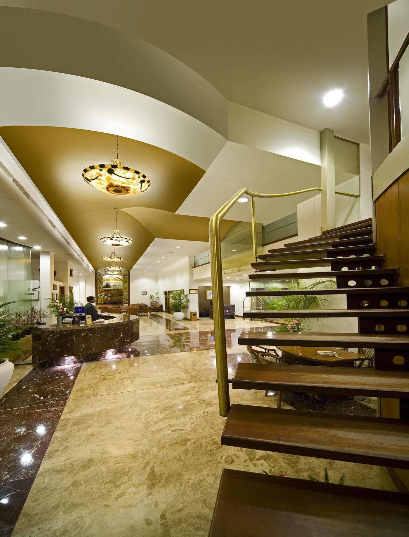 Hotel Aurora Towers Pune Dış mekan fotoğraf