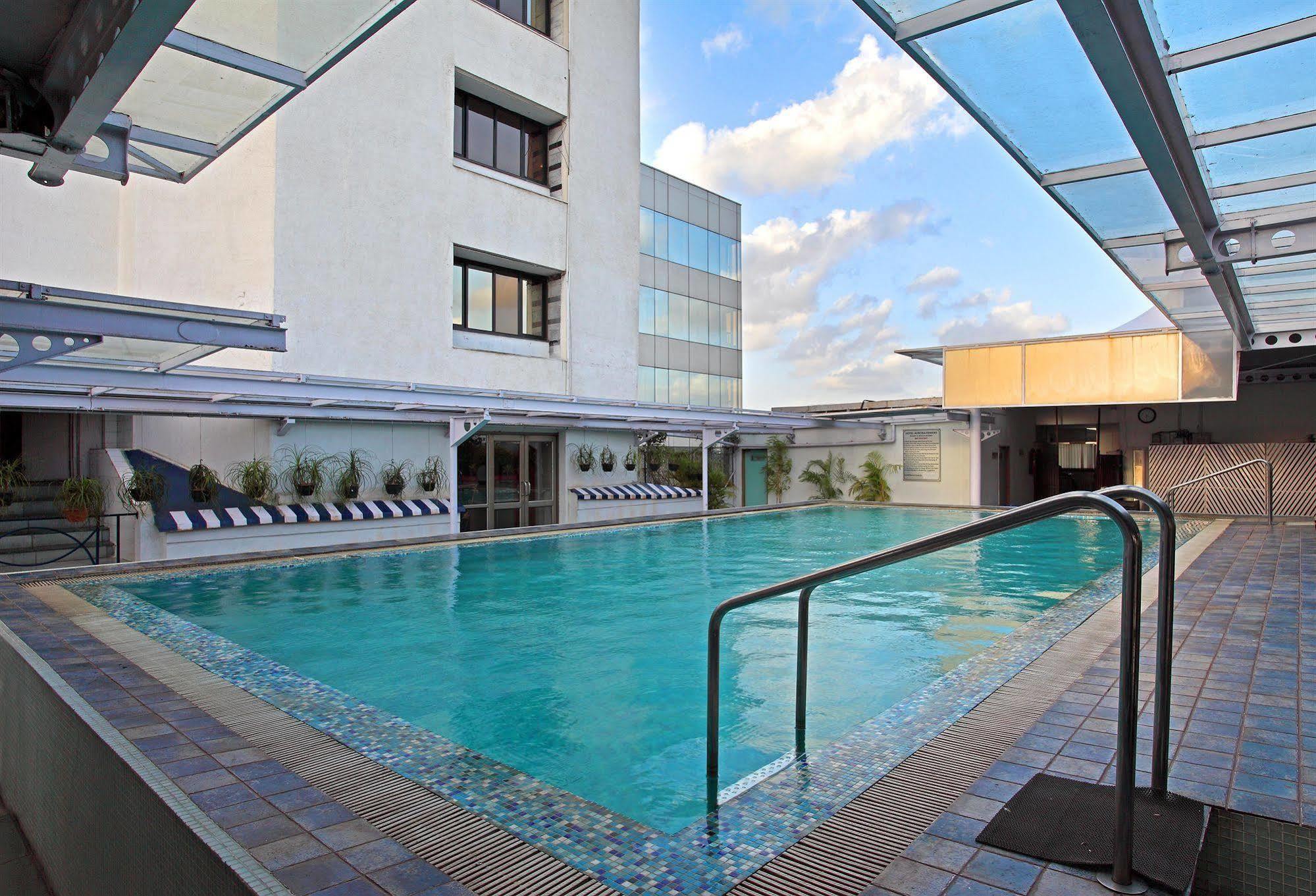 Hotel Aurora Towers Pune Dış mekan fotoğraf