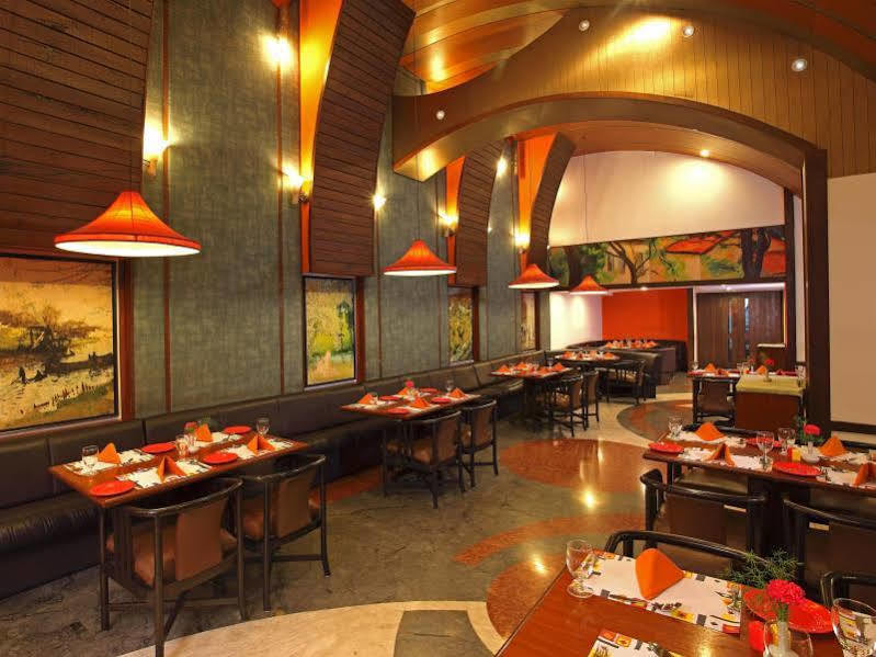 Hotel Aurora Towers Pune Dış mekan fotoğraf