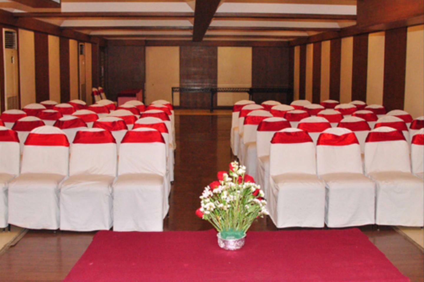Hotel Aurora Towers Pune Konforlar fotoğraf